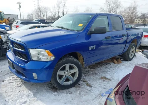 2015 Ram 1500 Express z USA, uszkodzony, nr VIN 1C6RR7KG0FS711069